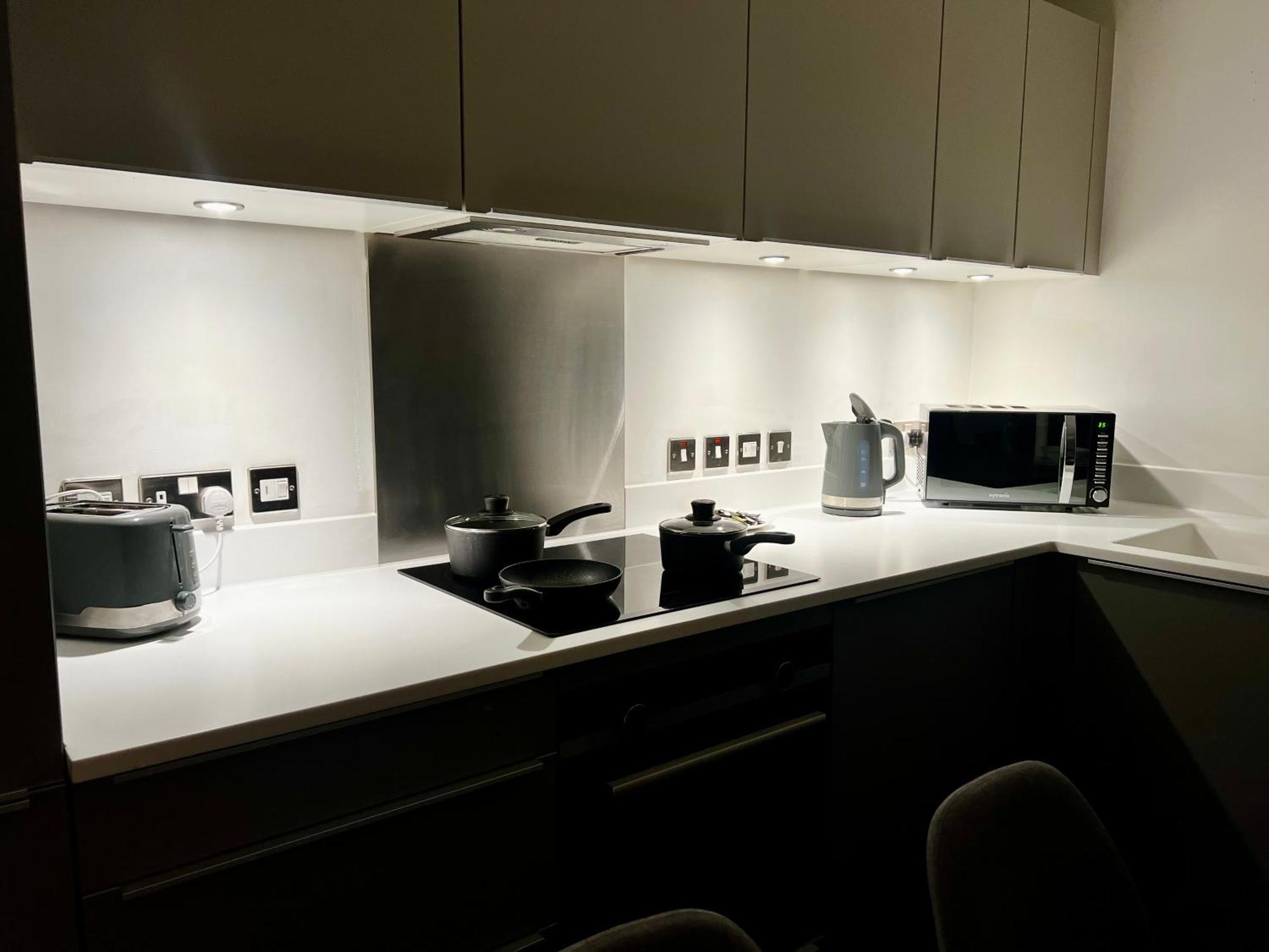 Premium Deals L Last-Minute Stay L 4 Min Walk To Birmingham Central Library L 18Th Floor 2 Bed 2 Bath City Centre Penthouse With Gym & Netflix By Jvt Short Lets Εξωτερικό φωτογραφία