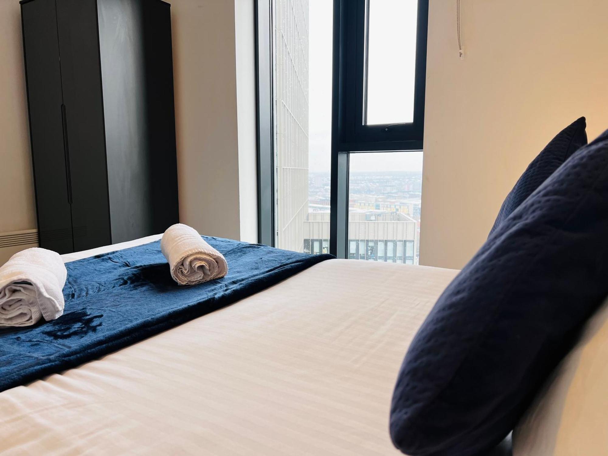 Premium Deals L Last-Minute Stay L 4 Min Walk To Birmingham Central Library L 18Th Floor 2 Bed 2 Bath City Centre Penthouse With Gym & Netflix By Jvt Short Lets Εξωτερικό φωτογραφία